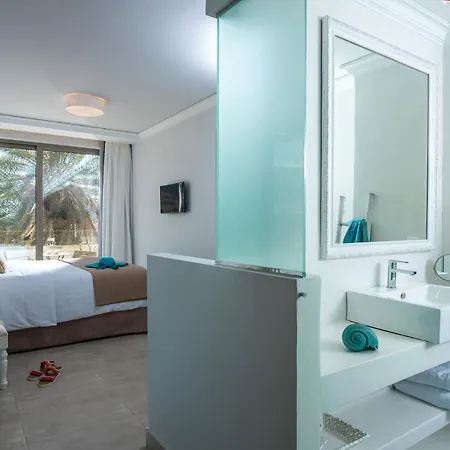 Bed & Breakfast Nisos Beach Suites
