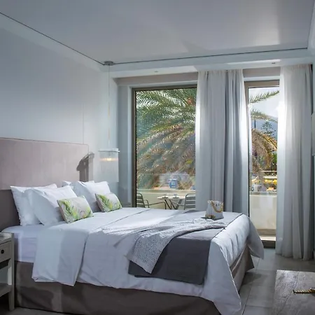 Bed & Breakfast Nisos Beach Suites