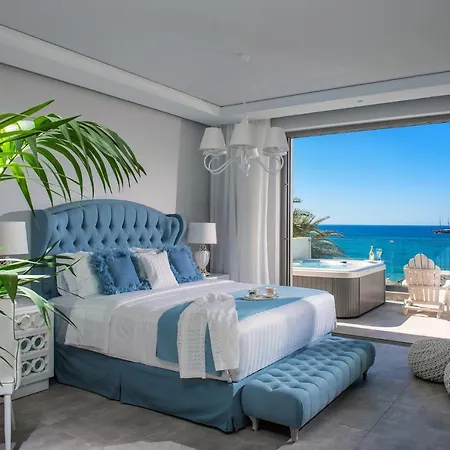 Nisos Beach Suites Couette-café Malia